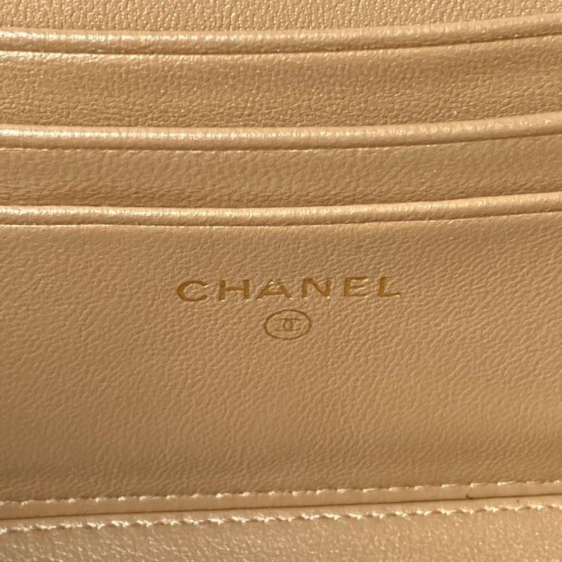 Ch**el cosmetic bags